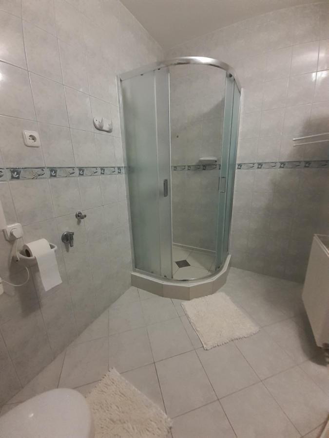 Apartment Tukan *